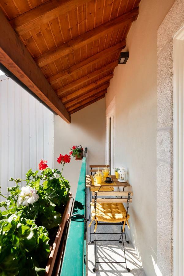 Lovelystay - Sun Loft W/ Balcony Porto Exterior photo