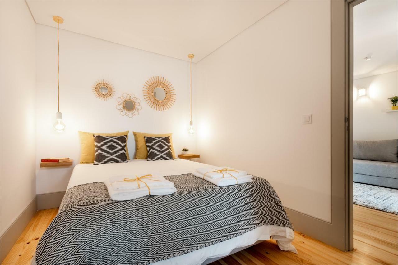 Lovelystay - Sun Loft W/ Balcony Porto Exterior photo